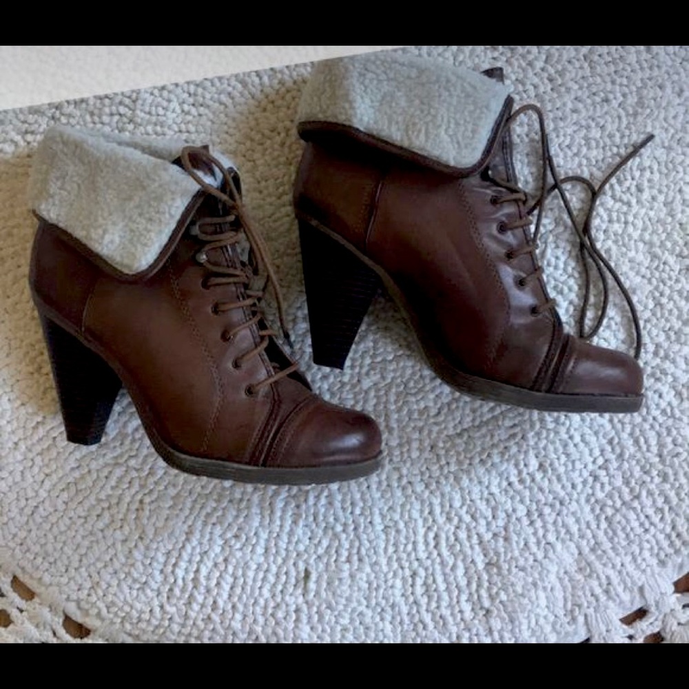 MIA Aubry  Chocolate Lace Up Boots Size 8.5